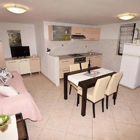 Apartmani Sole Pjescana Uvala Exterior photo